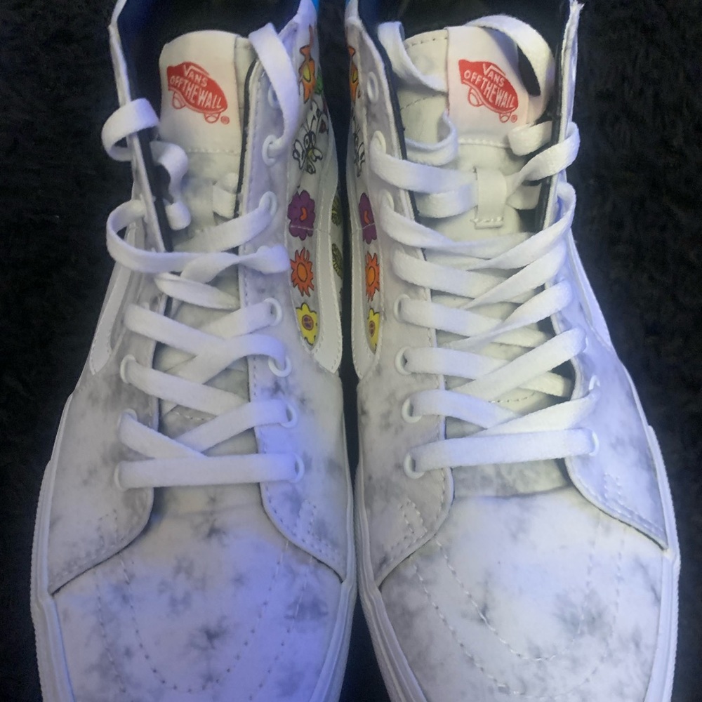 Condition good,new never worn,fits good amazing to wear